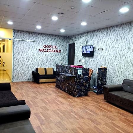 Hotel Gokul Solitaire, Surat Bhatha Ngoại thất bức ảnh