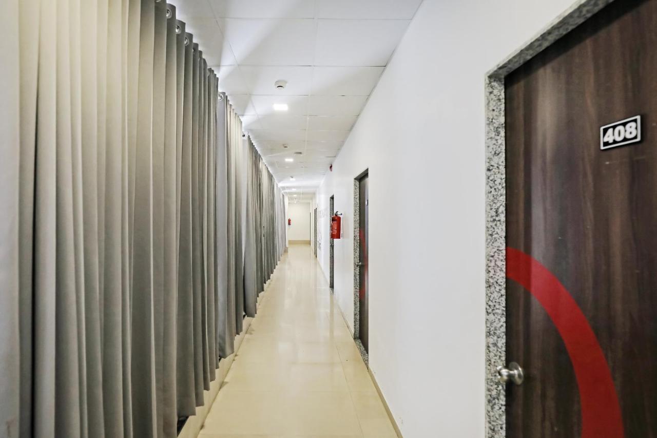 Hotel Gokul Solitaire, Surat Bhatha Ngoại thất bức ảnh
