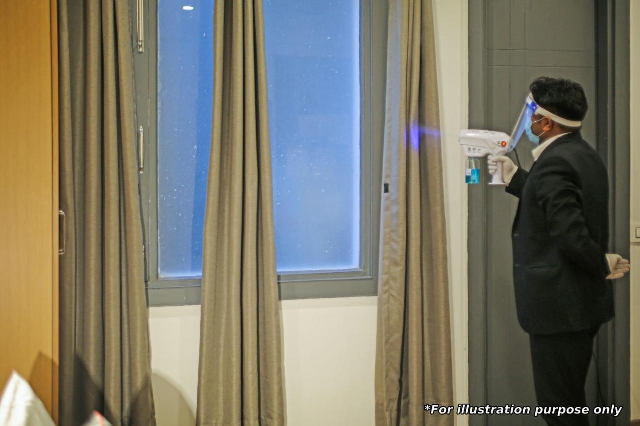 Hotel Gokul Solitaire, Surat Bhatha Ngoại thất bức ảnh