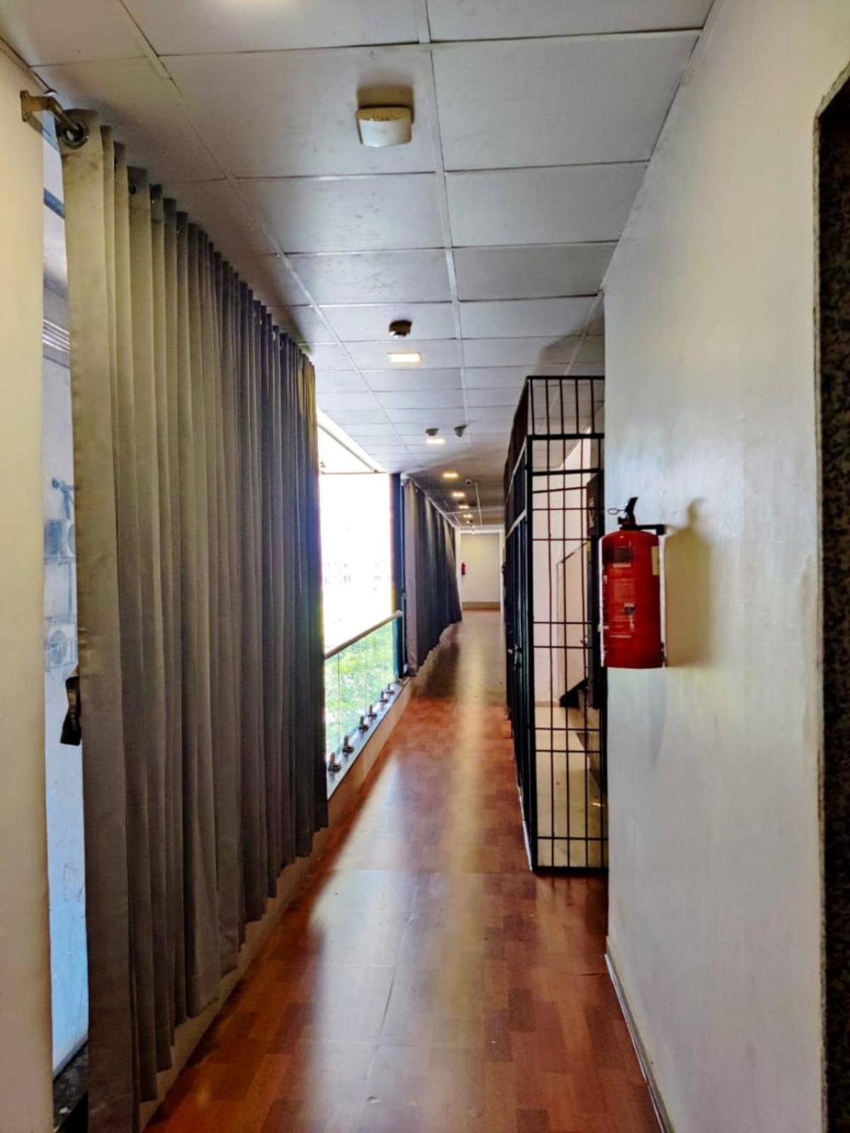 Hotel Gokul Solitaire, Surat Bhatha Ngoại thất bức ảnh